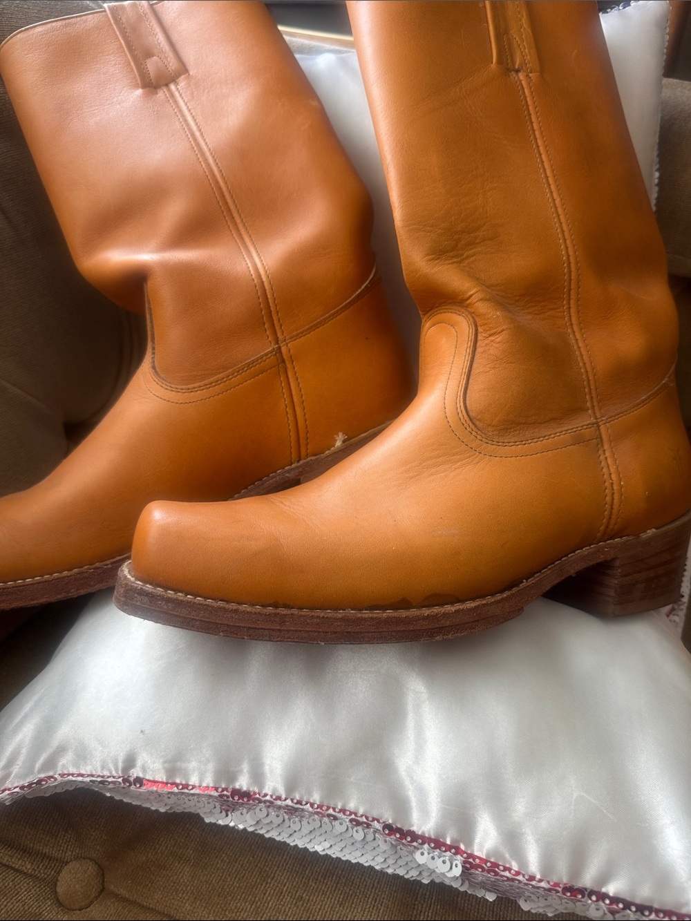 FRYE AND CO. Chestnut Leather Western Pull-On Boots